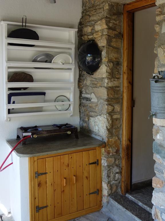 Traditional Stonehouse Potistika Exterior photo